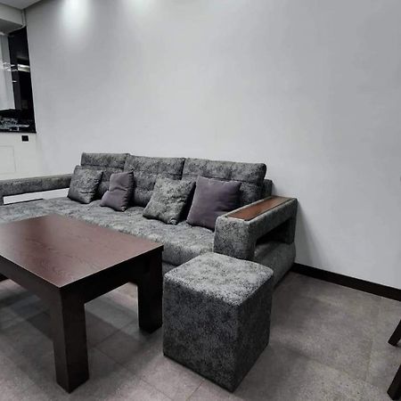 Luxuary 2Bedroom 2 Bathroom Apartment With Jacuzzi Yerevan Ngoại thất bức ảnh