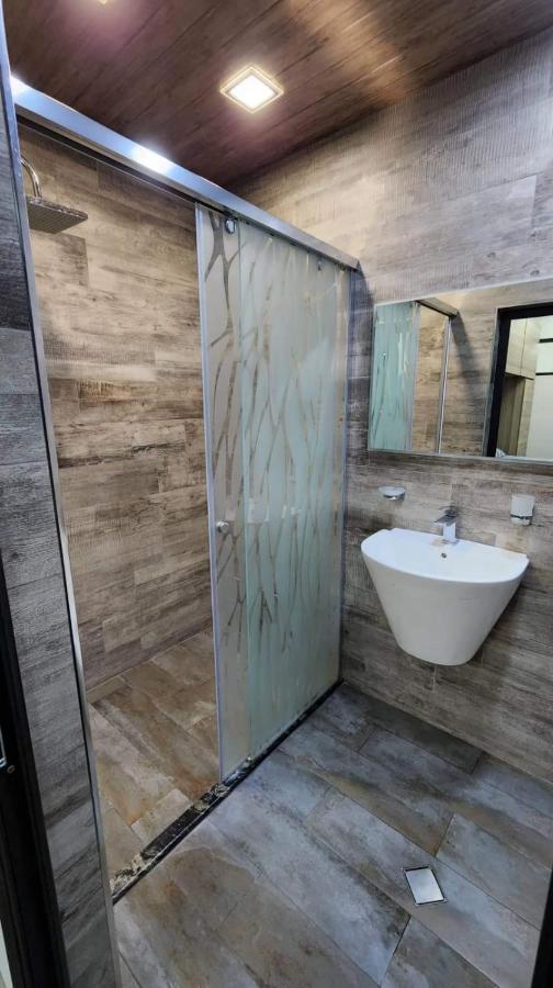 Luxuary 2Bedroom 2 Bathroom Apartment With Jacuzzi Yerevan Ngoại thất bức ảnh